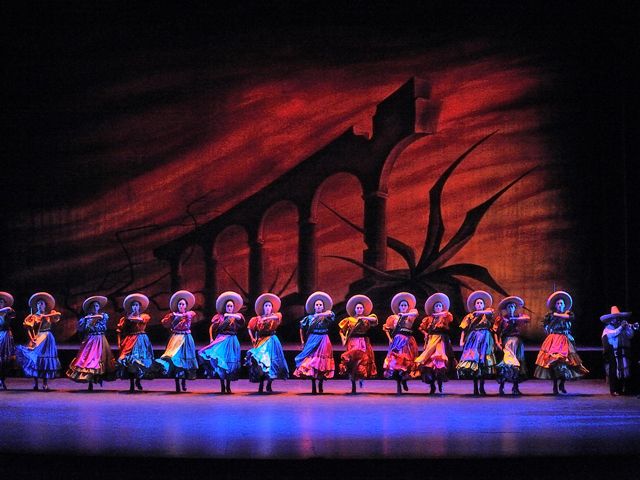 Ballet Nacional de Amalia Hernandez